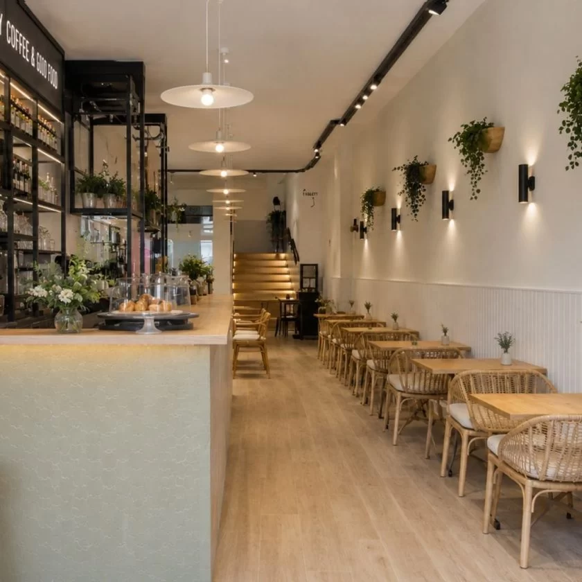 Bar restaurante en traspaso en Chamberí con terraza y licencia definitiva